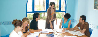 Curso en España en una escuela de idiomas para un estudiante de Bachillerato - ENFOREX - Alicante
