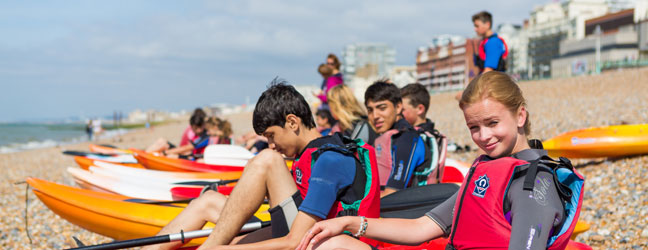 Programa de verano multiactividades para jóvenes (Brighton en Inglaterra)