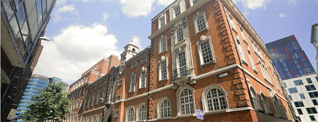 Kensington Academy of English - Tower Hill - KAE para estudiante Universitario (Londres en Inglaterra)