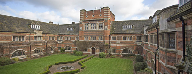 Campamentos y campus universitarios en Londres (Londres en Inglaterra)