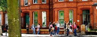 Escuelas de idiomas para un profesional - IH-BELFAST - Belfast