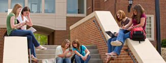 Curso de Español en un campus universitario